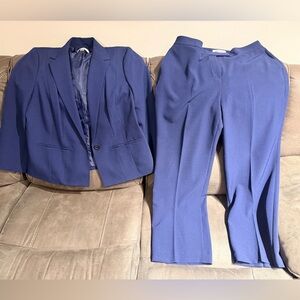 Kasper Women's Blue Blazer and Pants Set